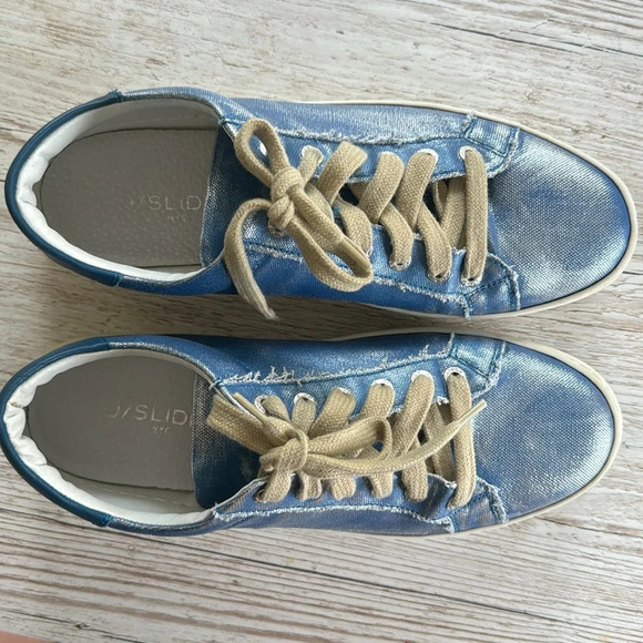 J/SLIDES Metallic Blue Canvas Platform Sneakers 9 - Picture 3 of 8